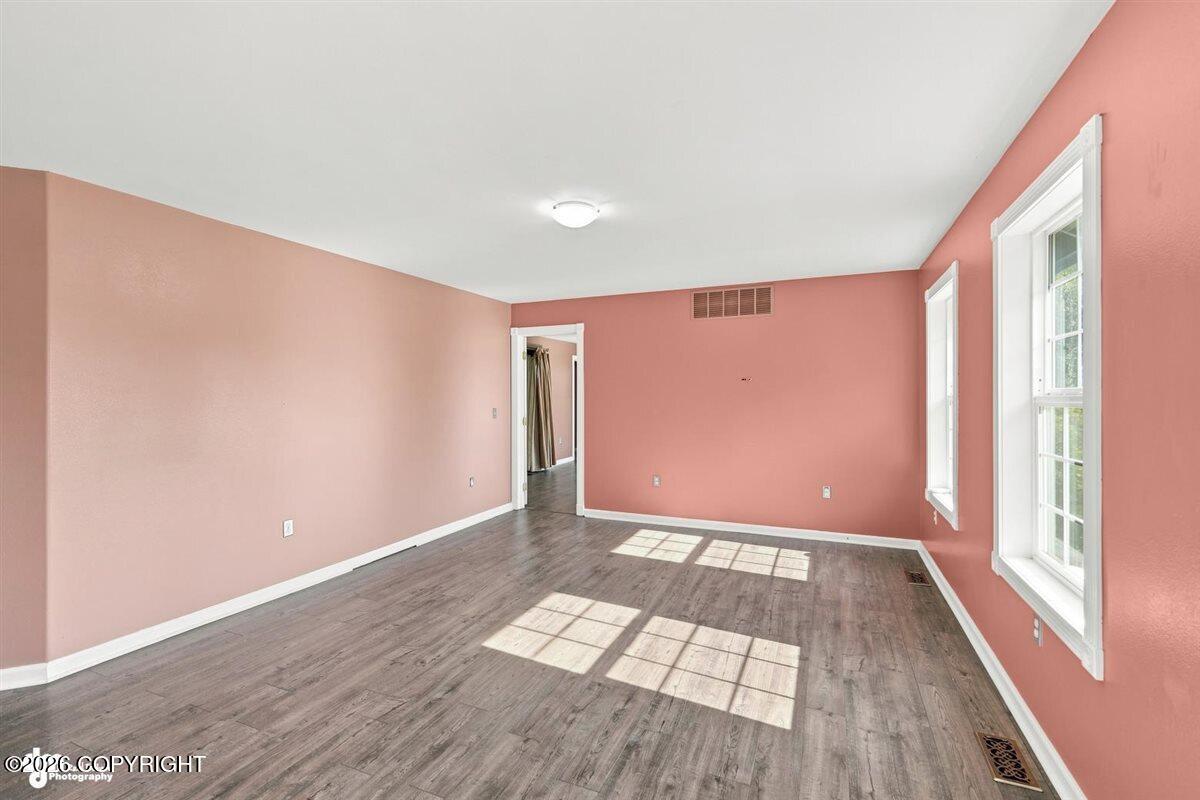 1825 S Creekside Drive Property Photo 35