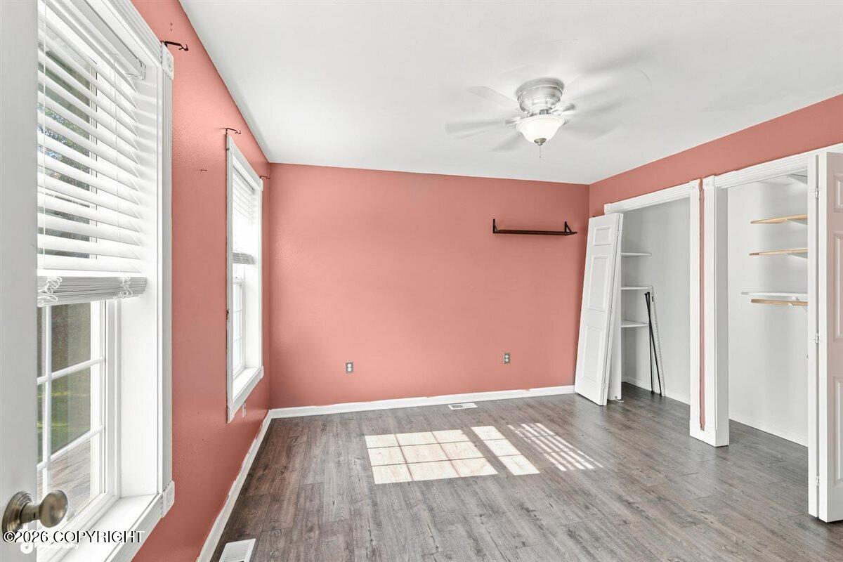 1825 S Creekside Drive Property Photo 36