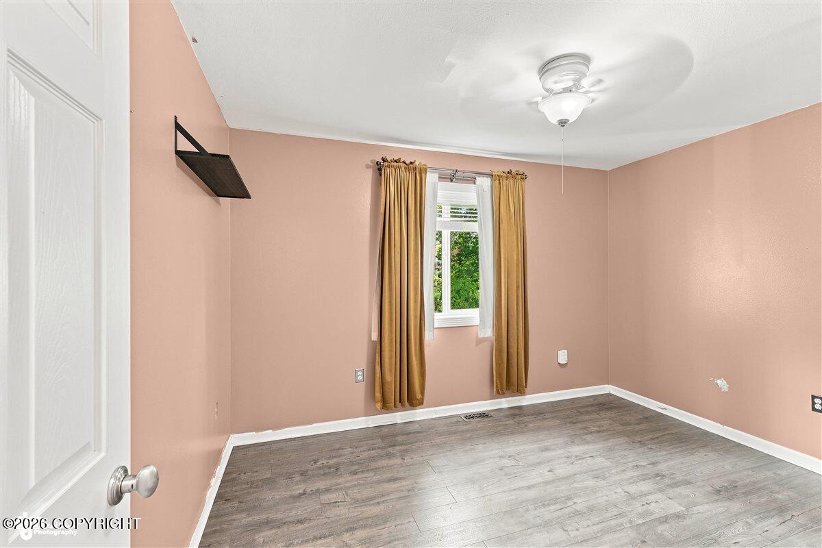 1825 S Creekside Drive Property Photo 39