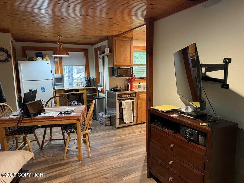 13975 Beach Drive Property Photo 27