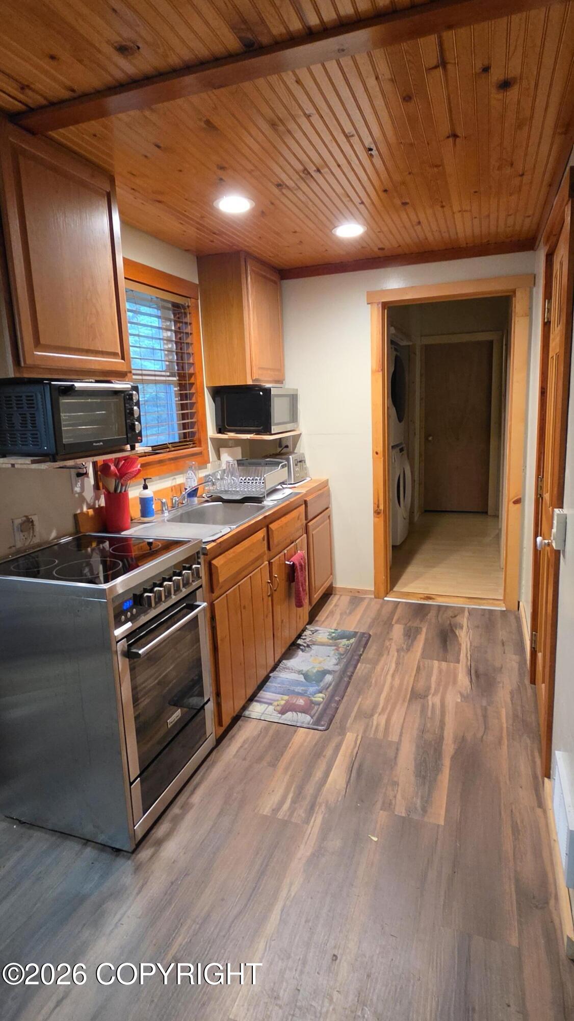 13975 Beach Drive Property Photo 31
