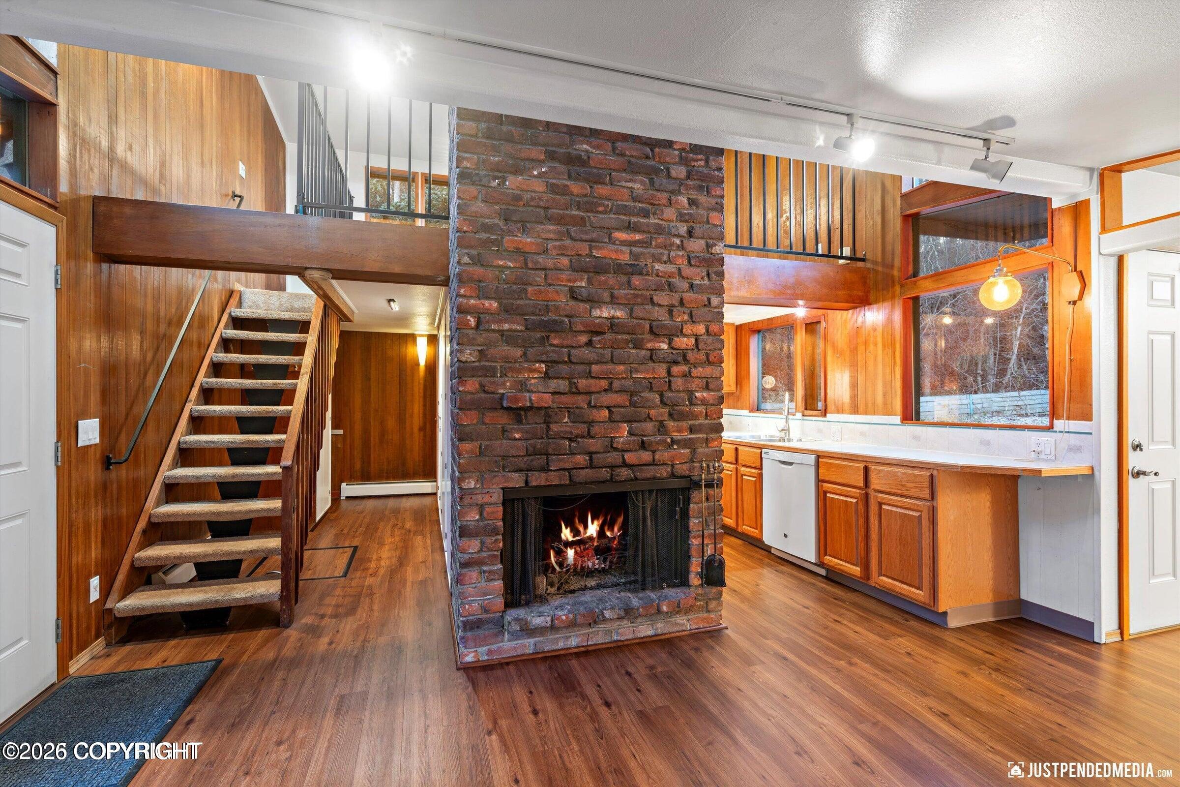 2140 Dawson Street Property Photo 4