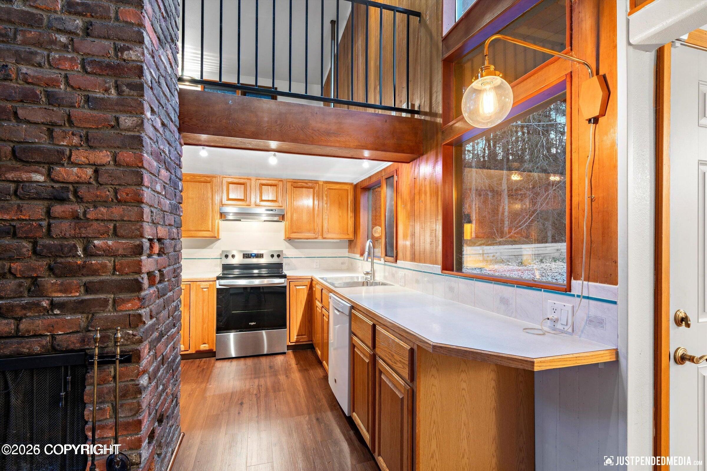 2140 Dawson Street Property Photo 8