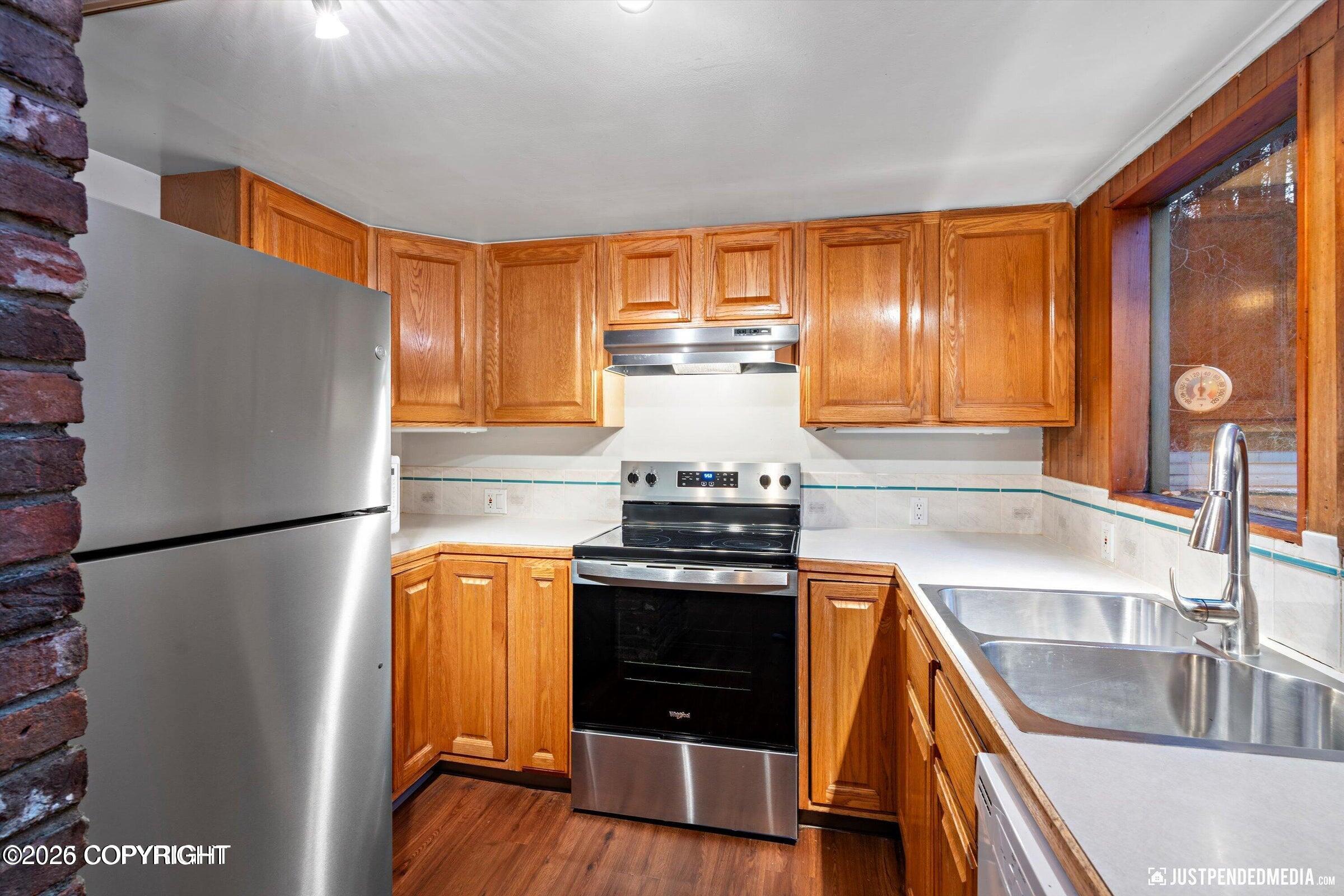 2140 Dawson Street Property Photo 9