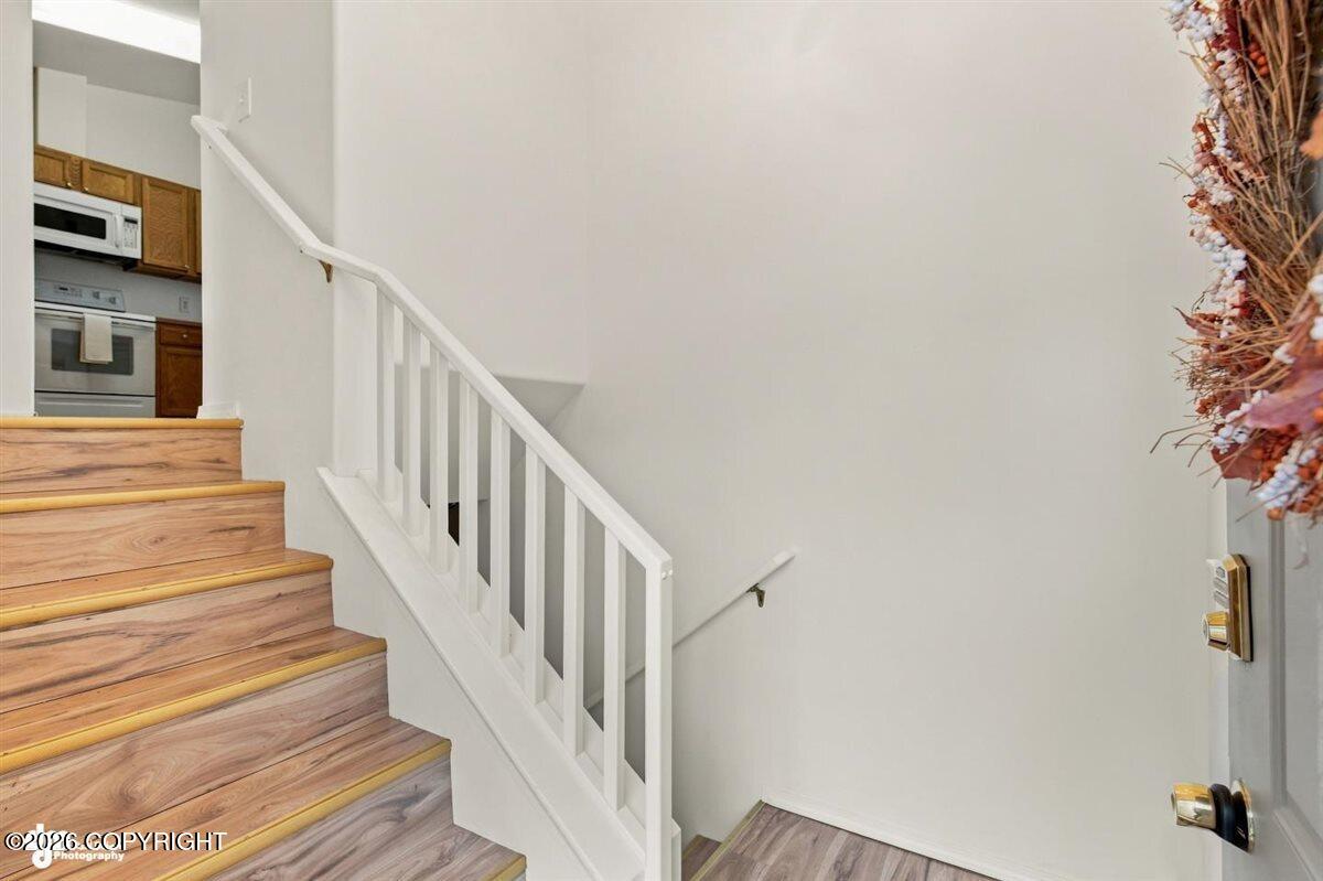 2213 Ridgemont Drive Property Photo 2