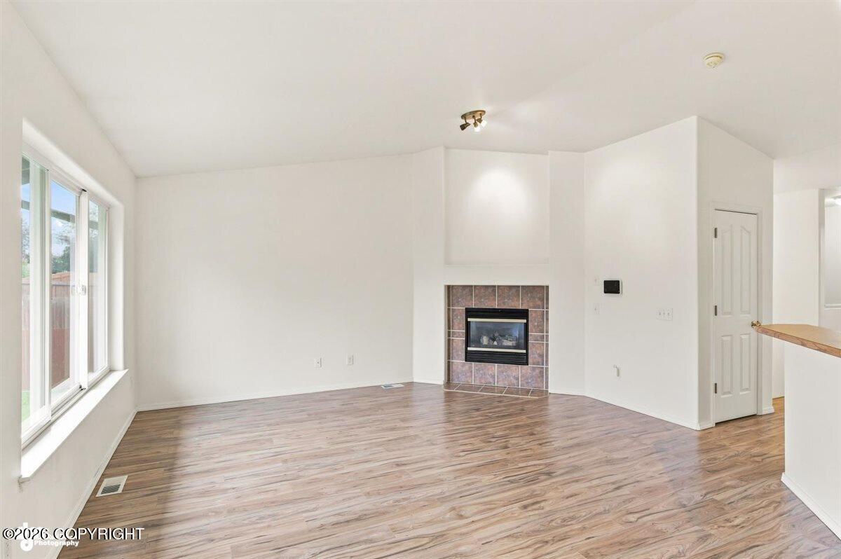 2213 Ridgemont Drive Property Photo 3