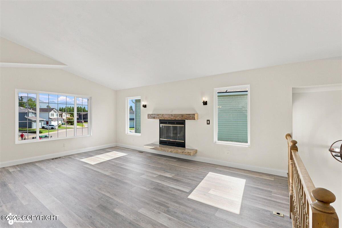 1010 Bentree Circle Property Photo 4