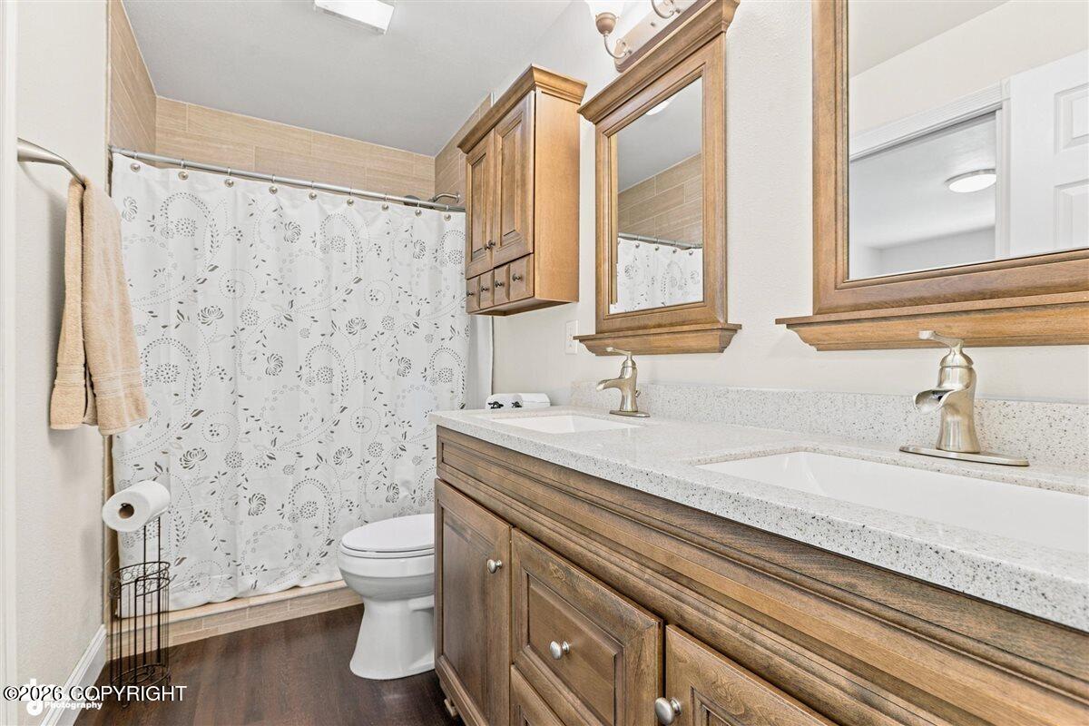 1010 Bentree Circle Property Photo 18