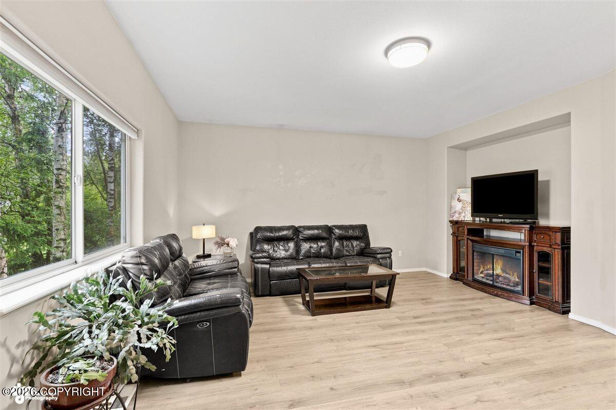 12355 Gregg Lane Property Photo 2