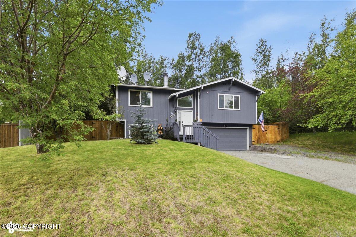 18421 Second Street Property Photo 3