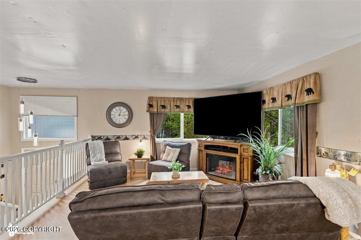 18421 Second Street Property Photo 8