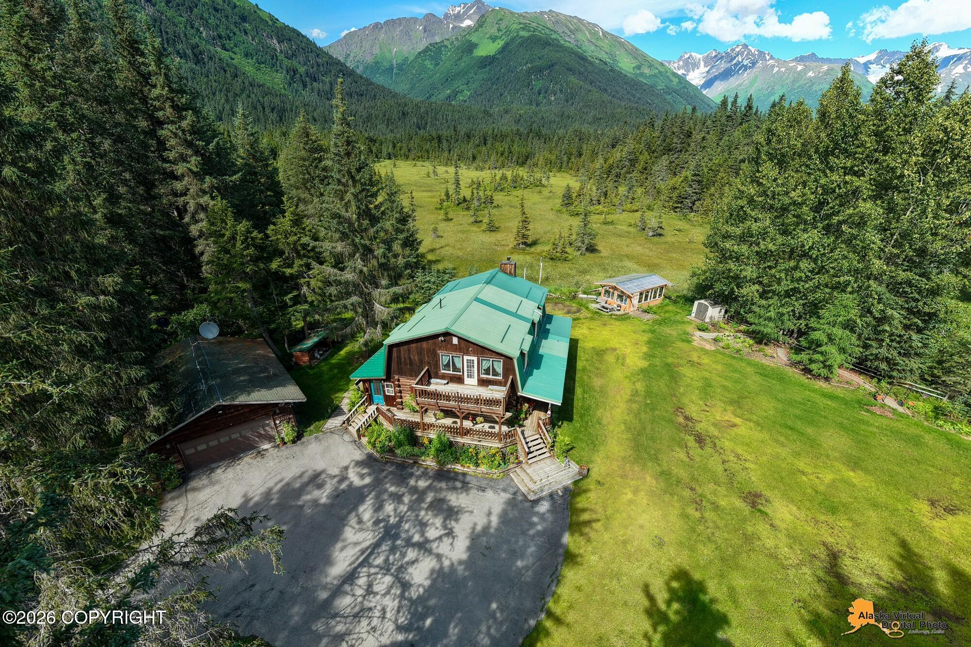 164 Glacier Creek Drive Property Photo 3