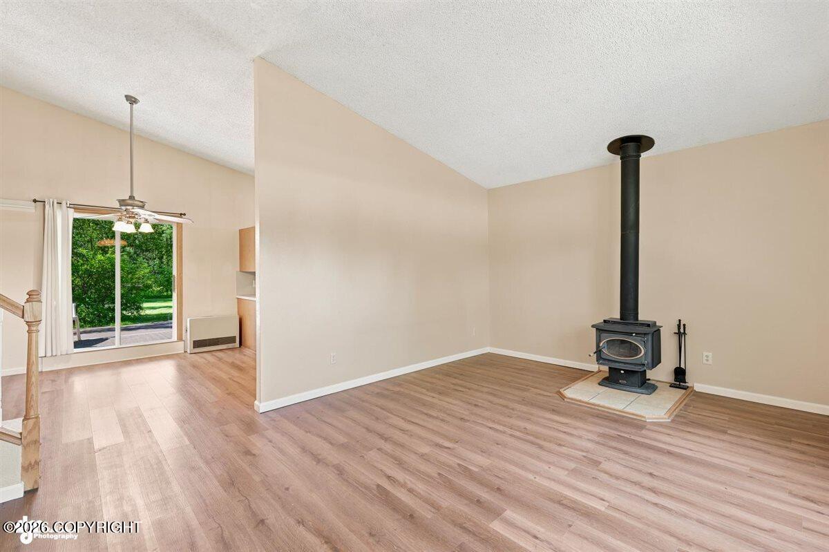 880 S Iris Circle Property Photo 5
