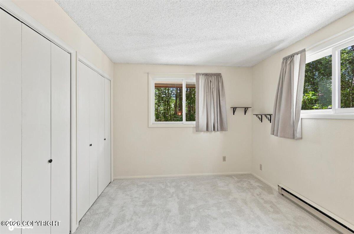 880 S Iris Circle Property Photo 14