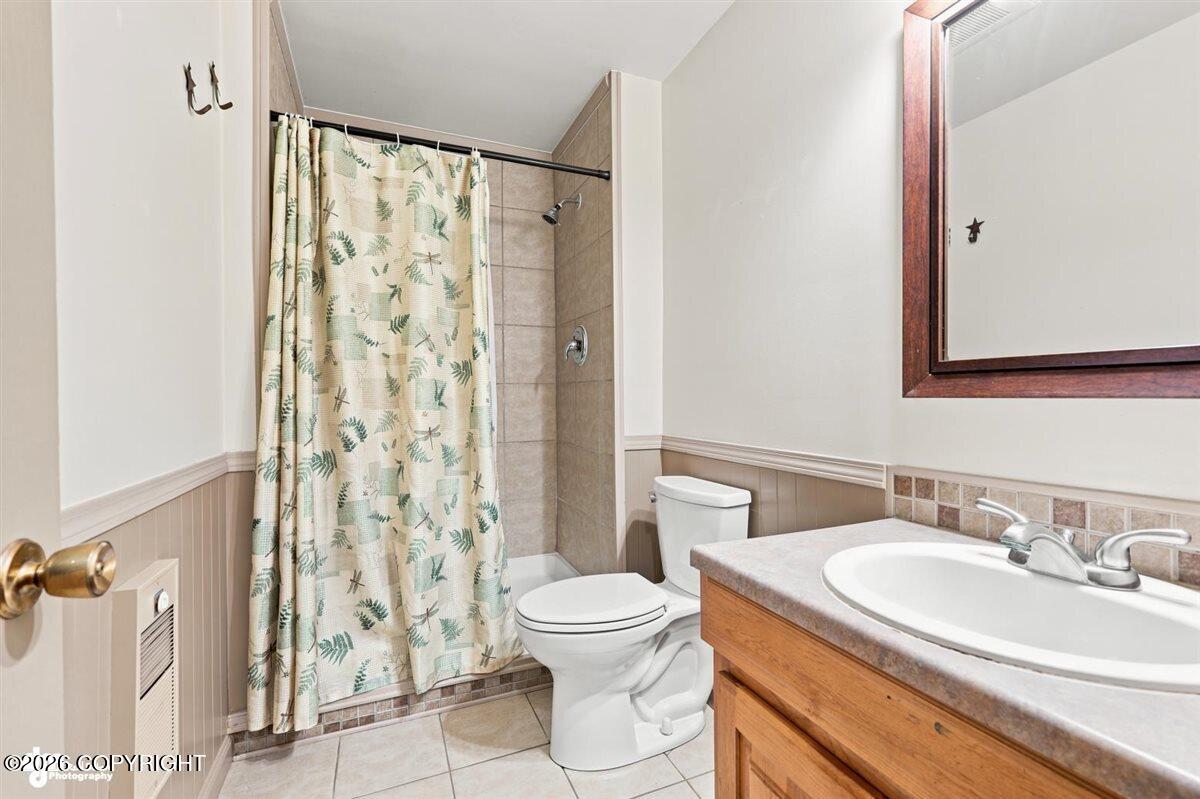 880 S Iris Circle Property Photo 25