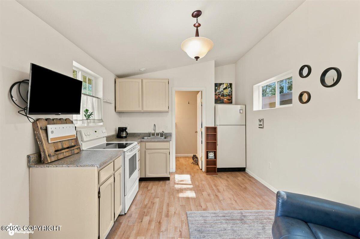 880 S Iris Circle Property Photo 30