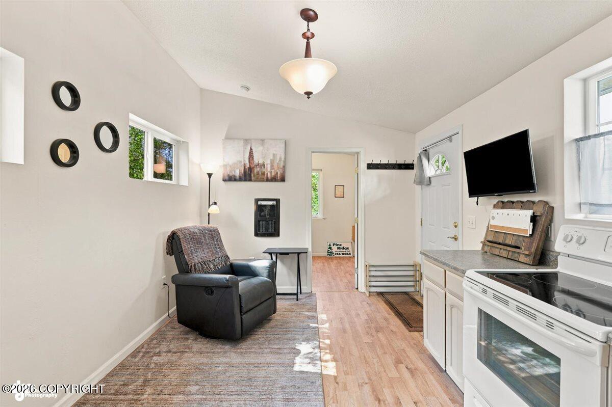 880 S Iris Circle Property Photo 32