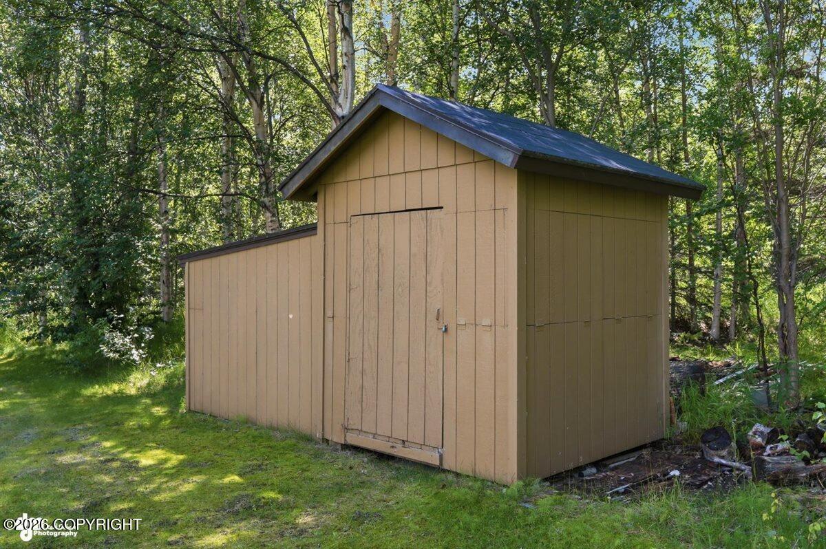 880 S Iris Circle Property Photo 48