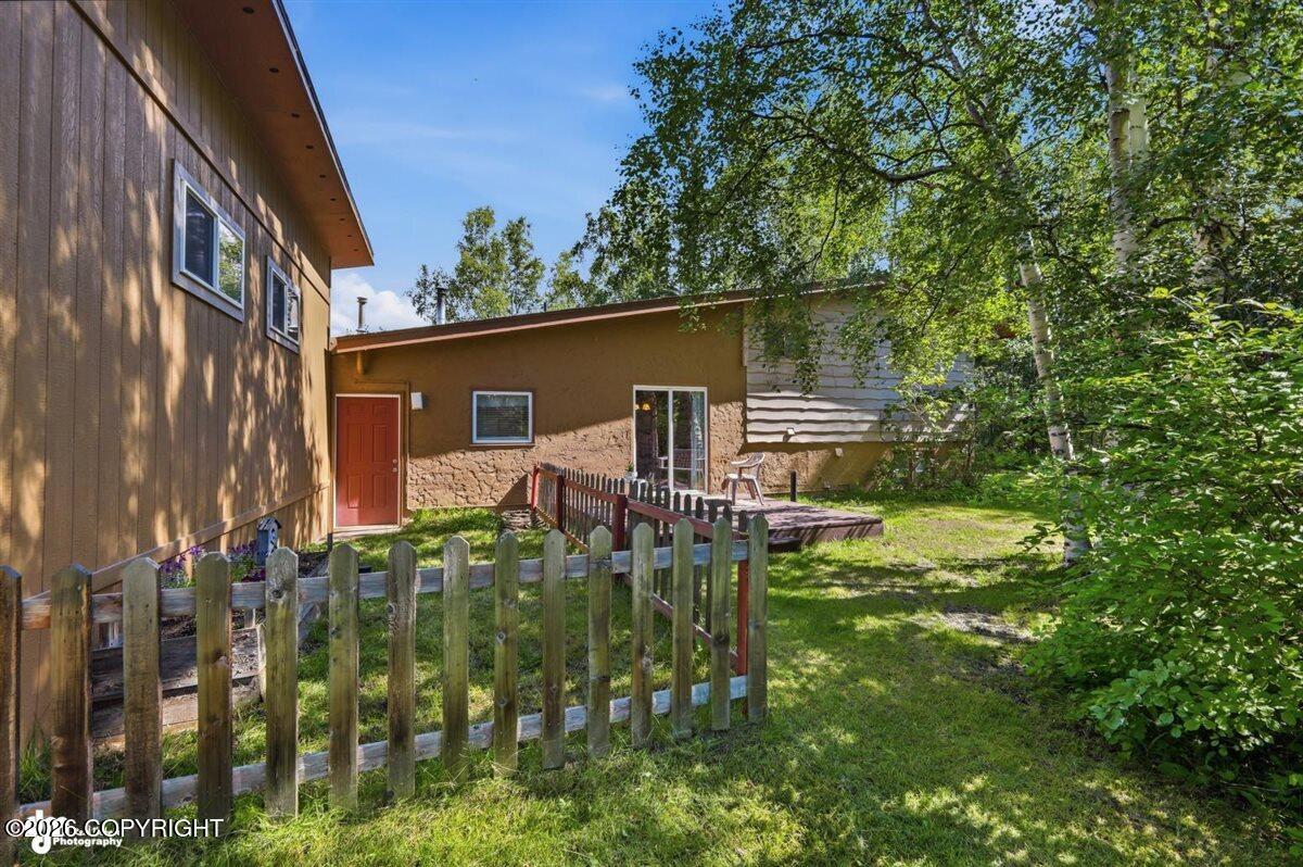 880 S Iris Circle Property Photo 49