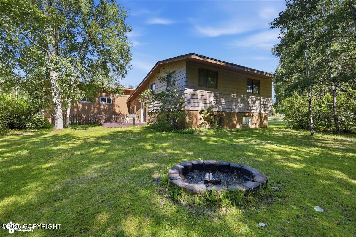 880 S Iris Circle Property Photo 52