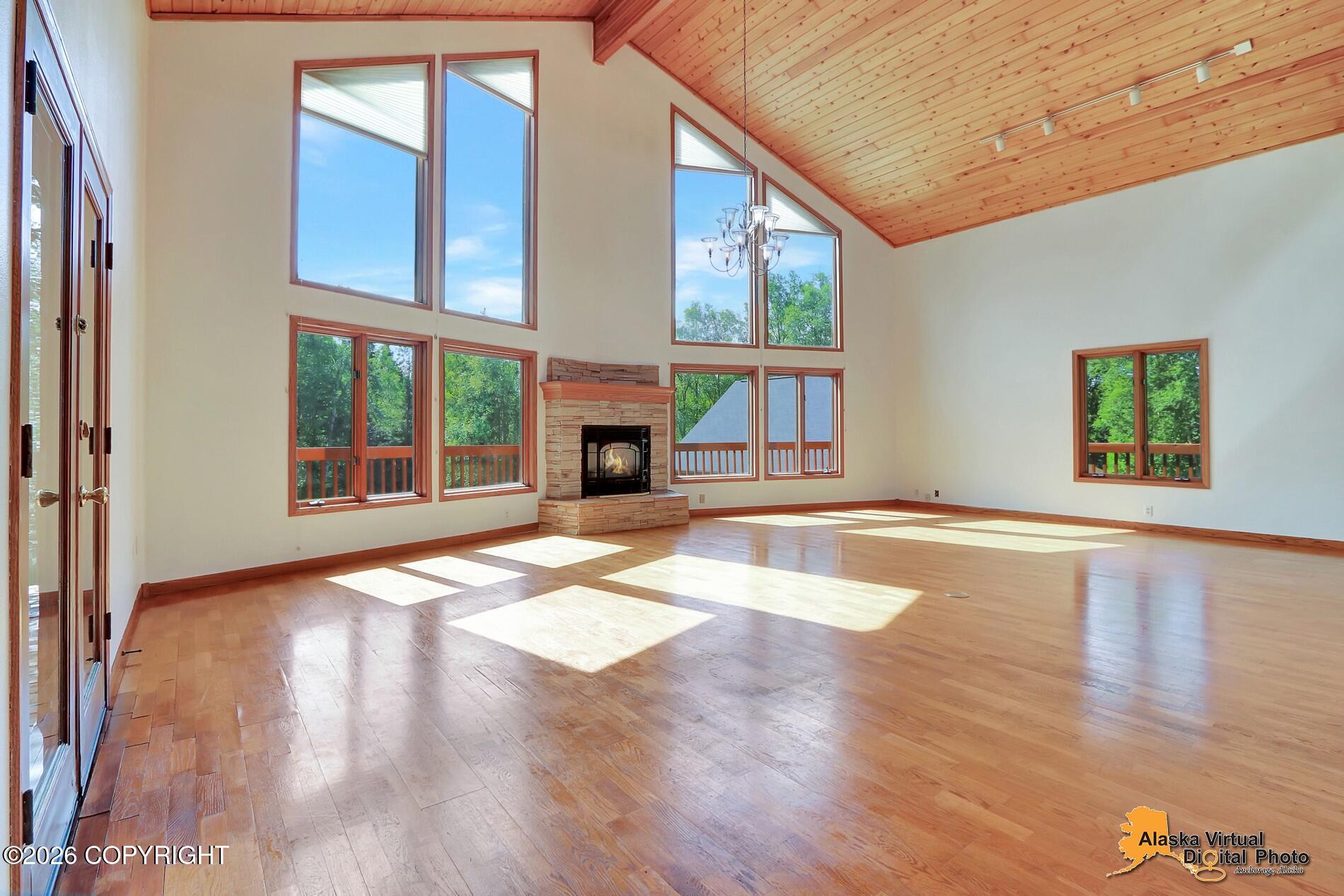 3621 Dora Avenue Property Photo 3