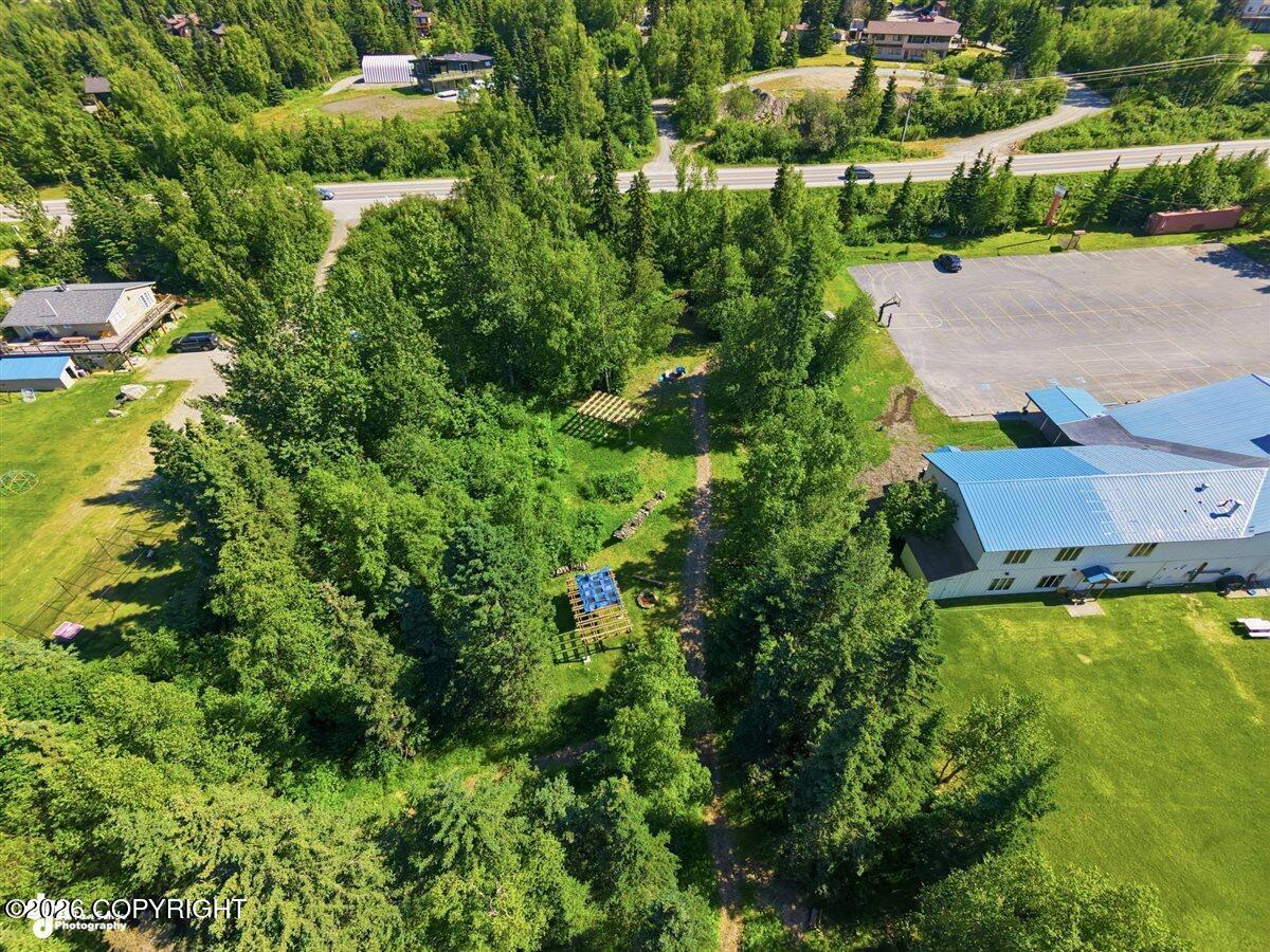 12150 Hillside Drive Property Photo 5