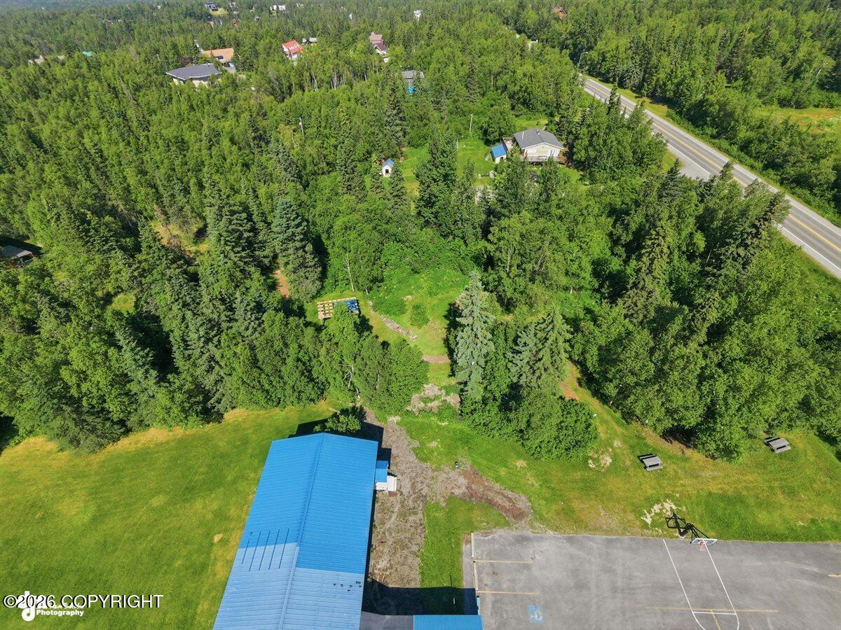 12150 Hillside Drive Property Photo 8