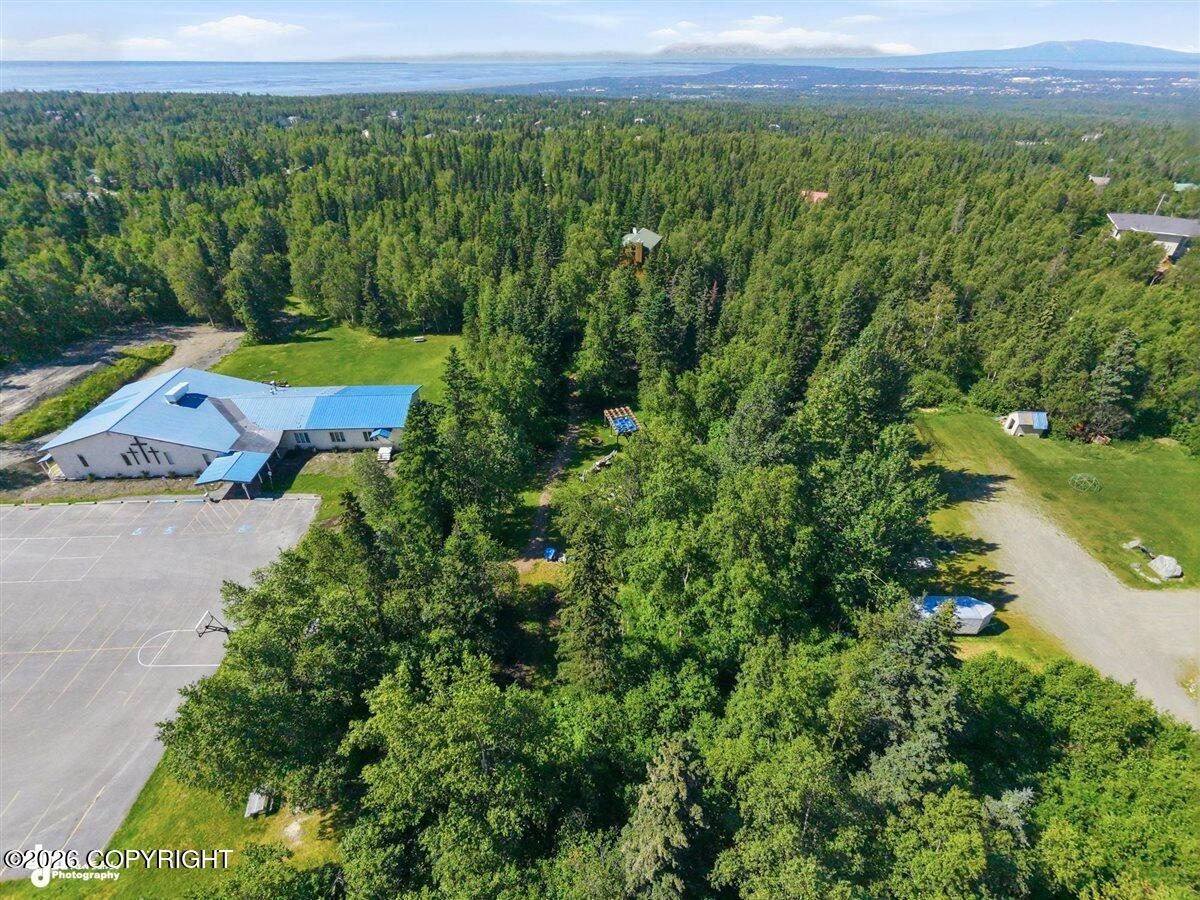 12150 Hillside Drive Property Photo 11