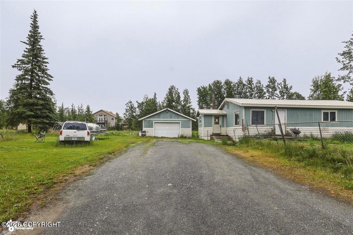 35814 Glory Street Property Photo 4