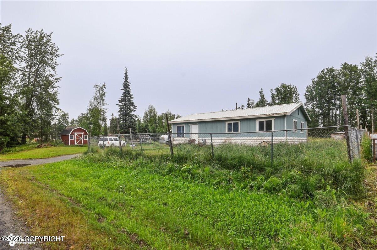 35814 Glory Street Property Photo 5