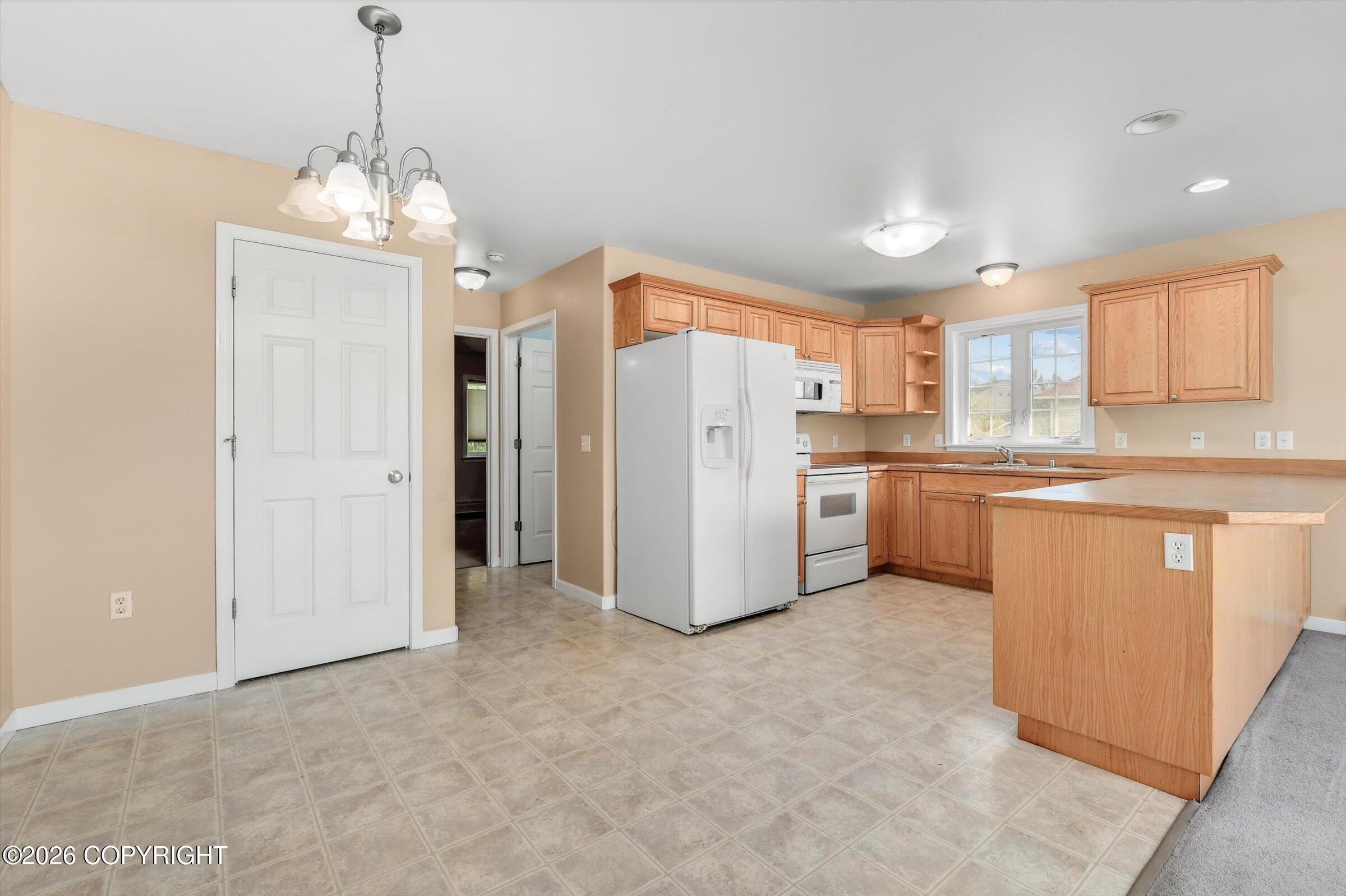 1782 E Neil Circle #4 Property Photo 4