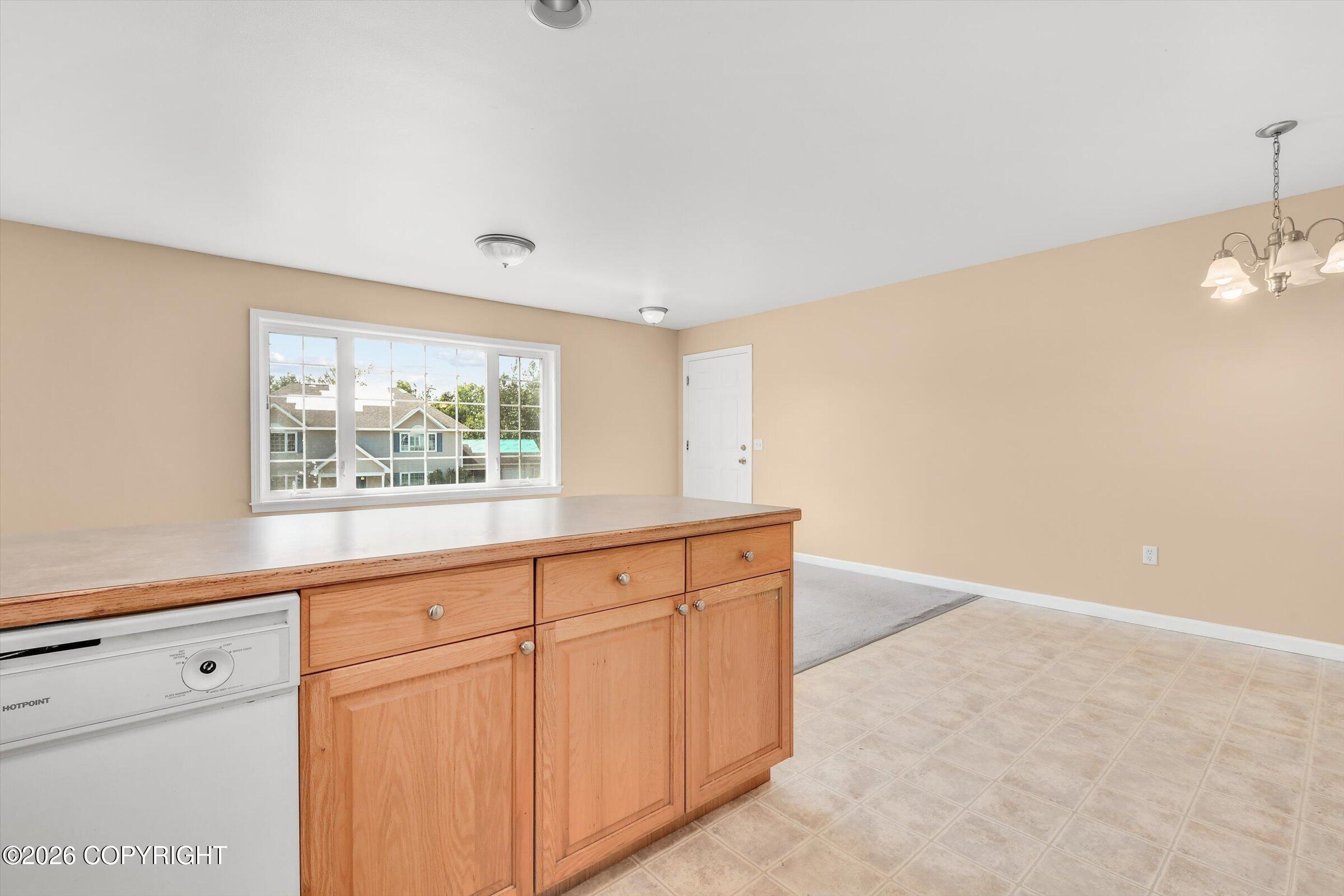 1782 E Neil Circle #4 Property Photo 9