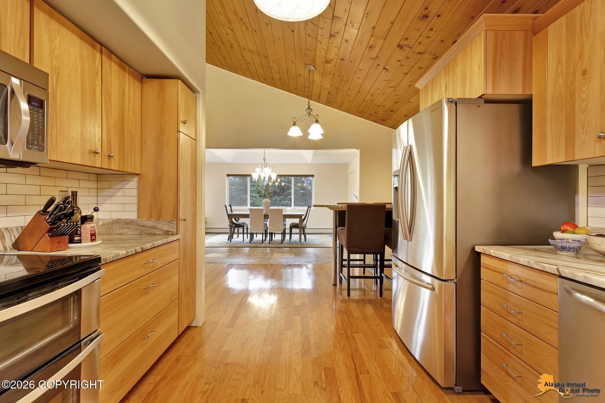 9501 Birch Road Property Photo 11