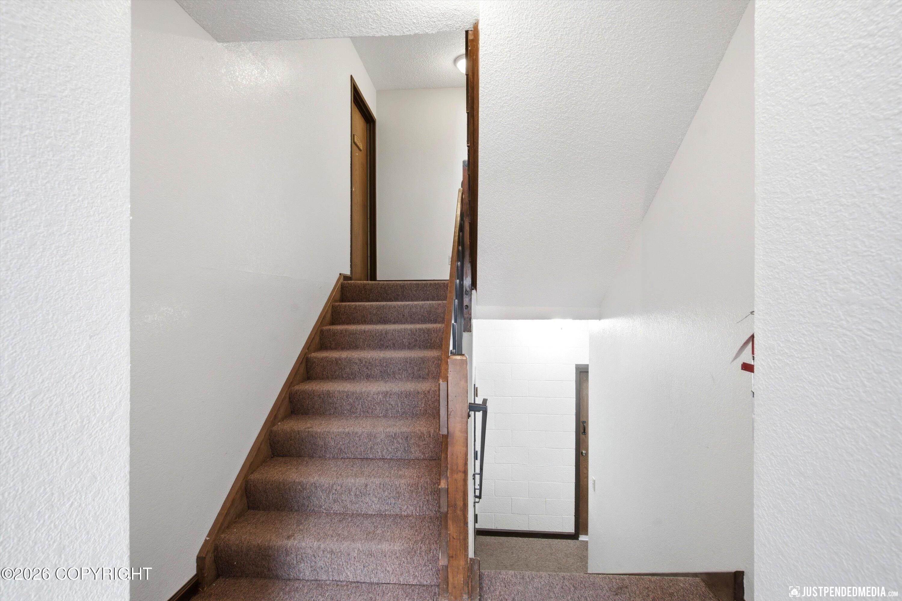 1937 Beaver Place #a-2 Property Photo 3