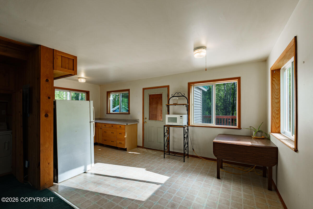 23729 W Long Lake Road Property Photo 15