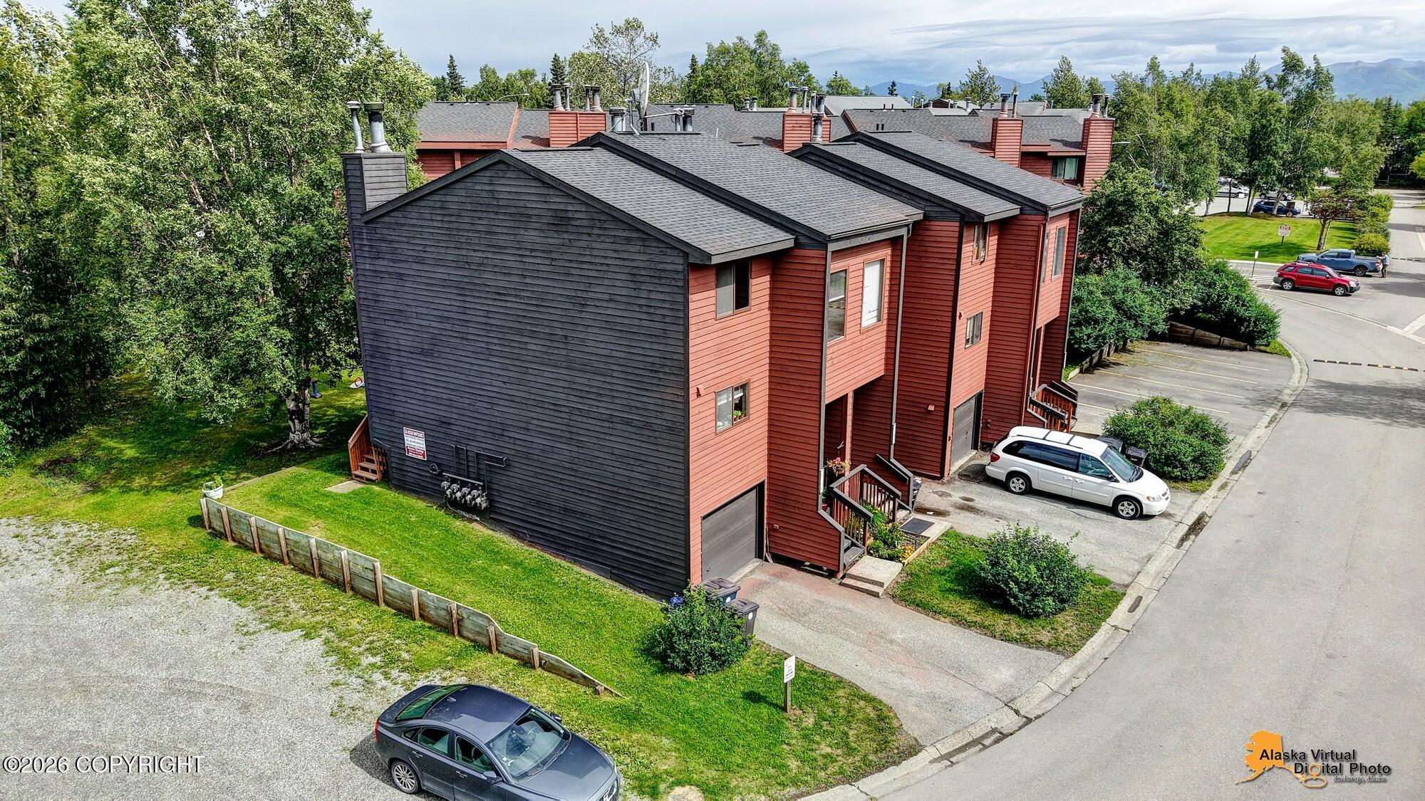 3635-3711 Carleton Avenue Property Photo 24