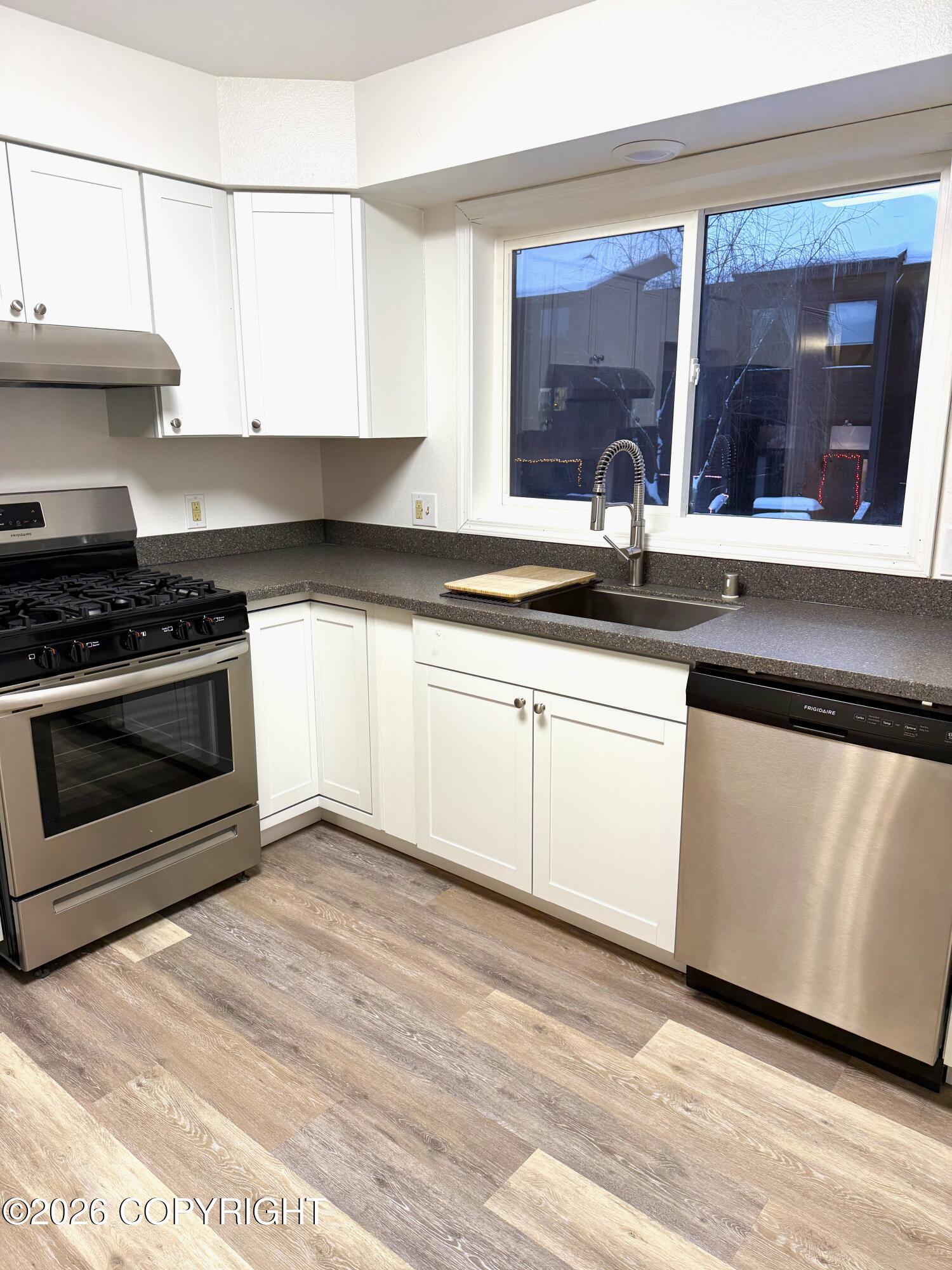 3635-3711 Carleton Avenue Property Photo 77