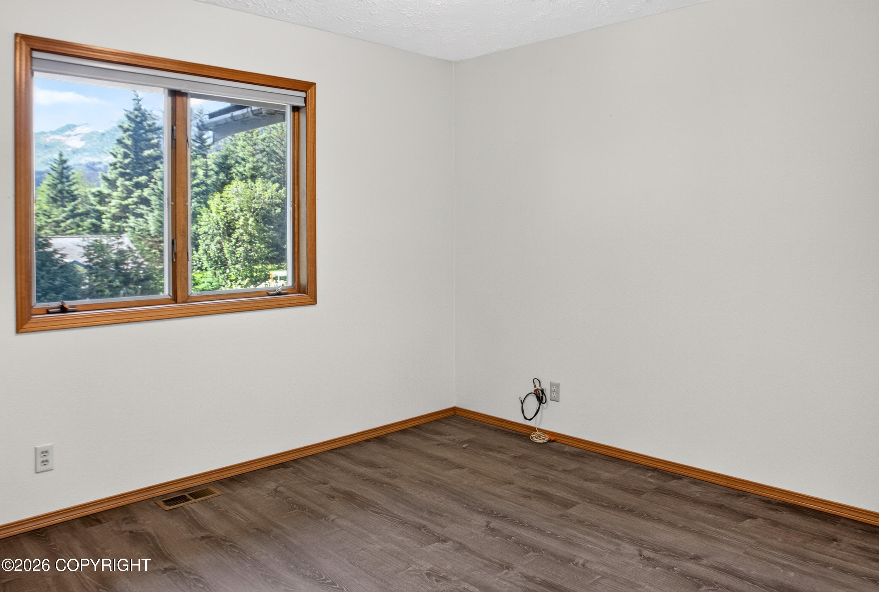 218 Bluefield Drive Property Photo 28
