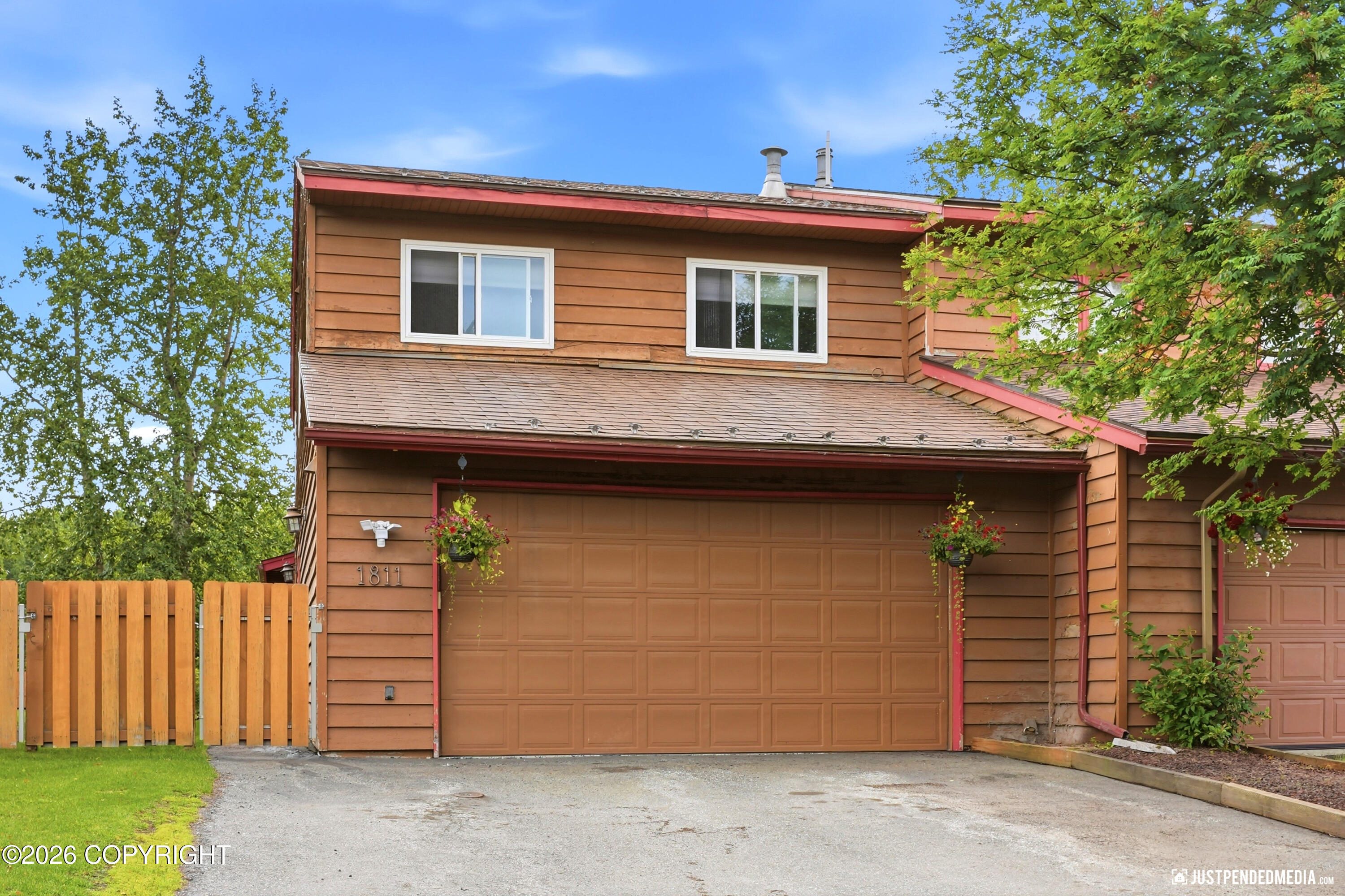 1811 Beaver Place Property Photo 1