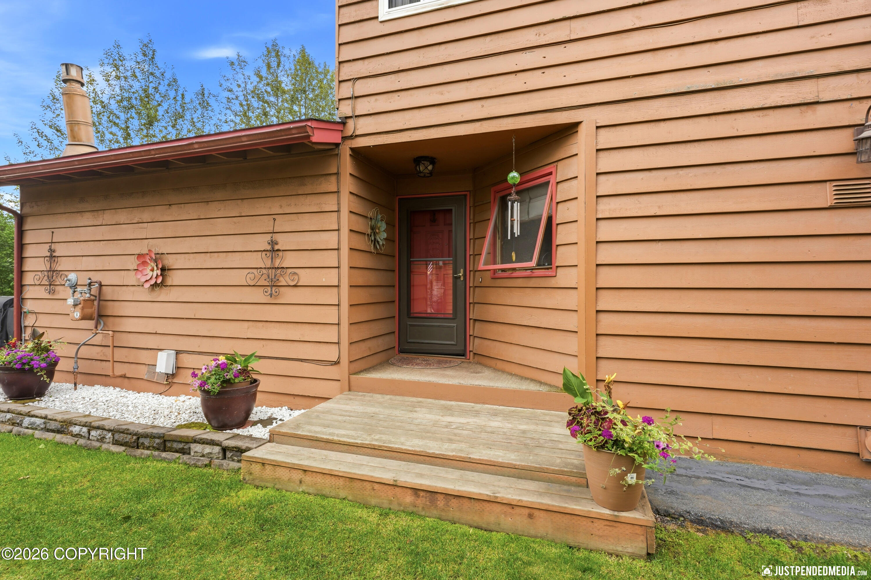 1811 Beaver Place Property Photo 2