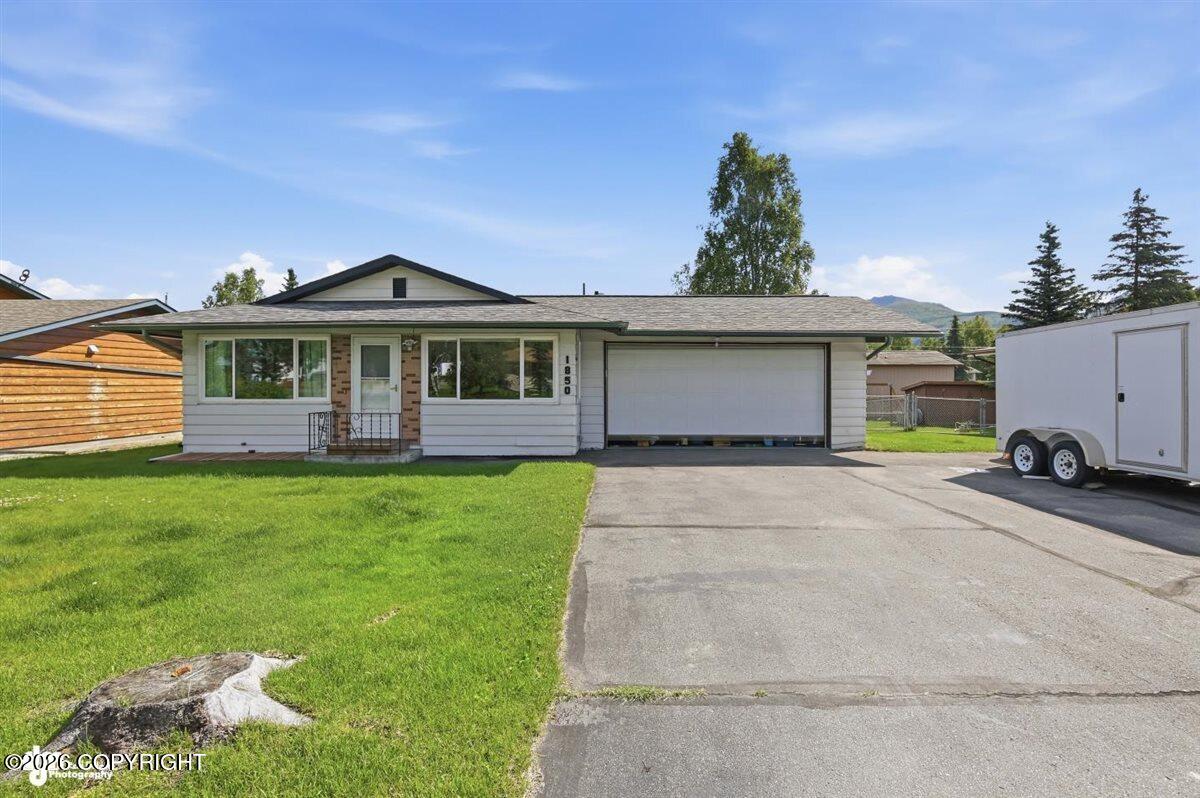 1850 Parkway Drive Property Photo 1