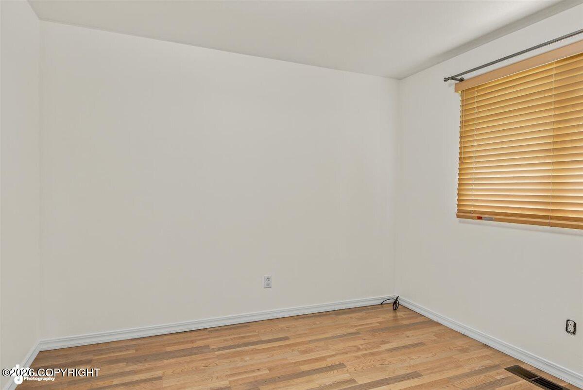 1850 Parkway Drive Property Photo 17