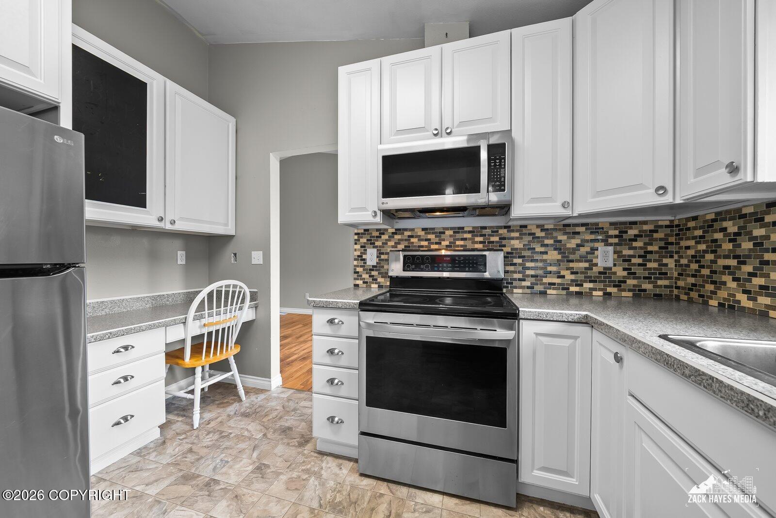 19328 Trail Bay Drive Property Photo 24