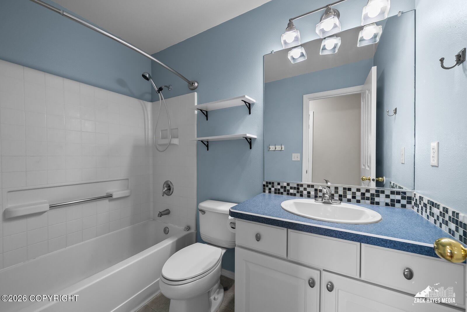 19328 Trail Bay Drive Property Photo 42