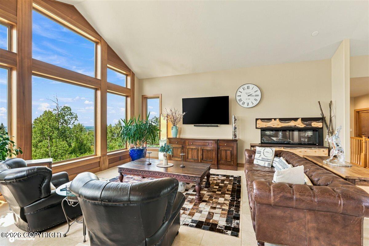 9400 Atelier Drive Property Photo 2
