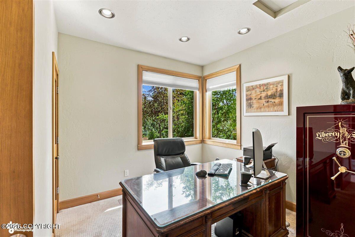 9400 Atelier Drive Property Photo 13