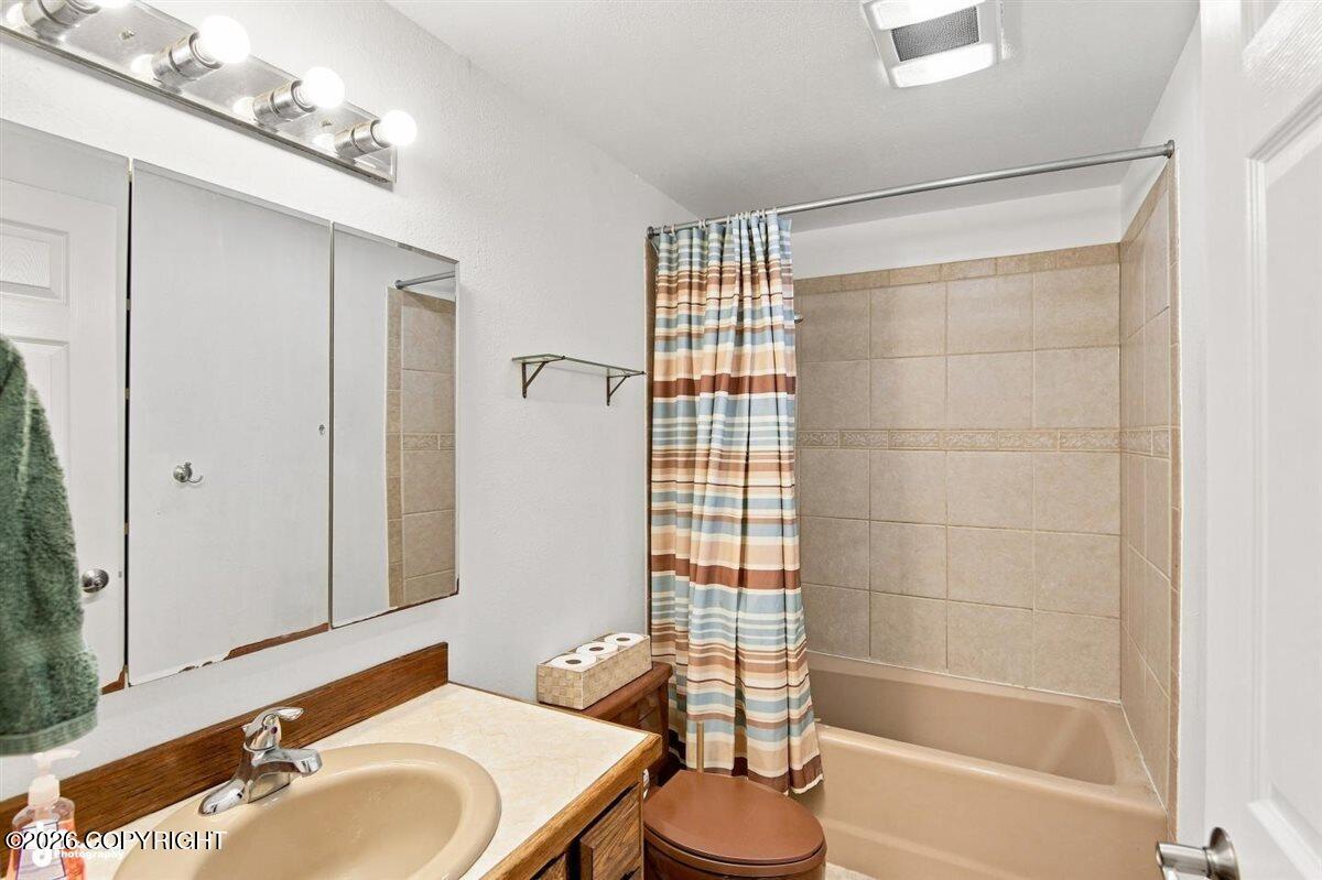 5929 E 21st Avenue Property Photo 38