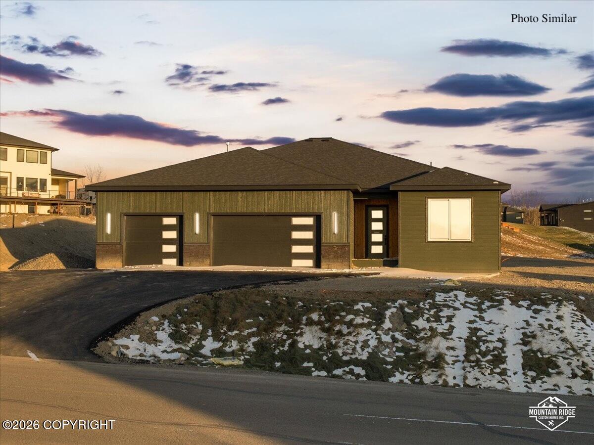2667 S Rainbow View Circle Property Photo 1