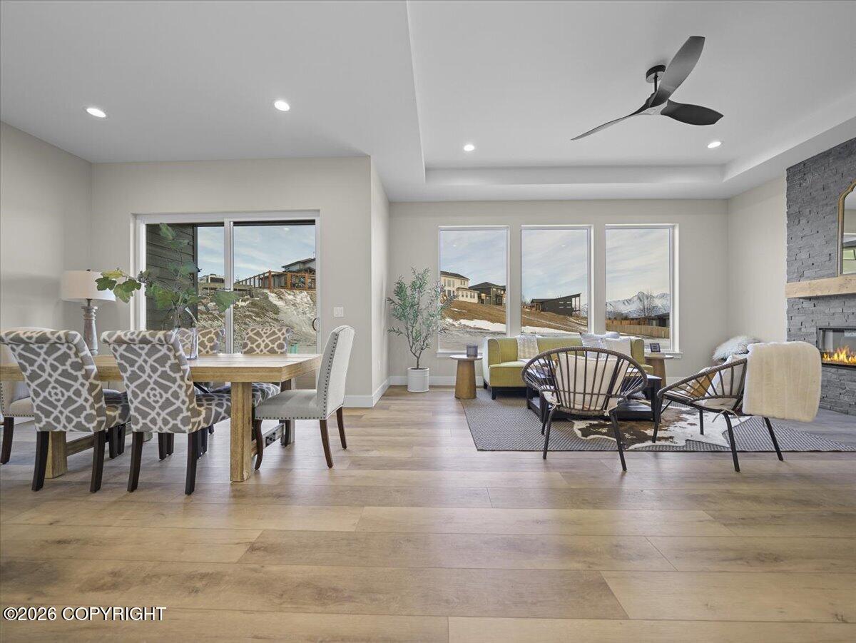 2667 S Rainbow View Circle Property Photo 6