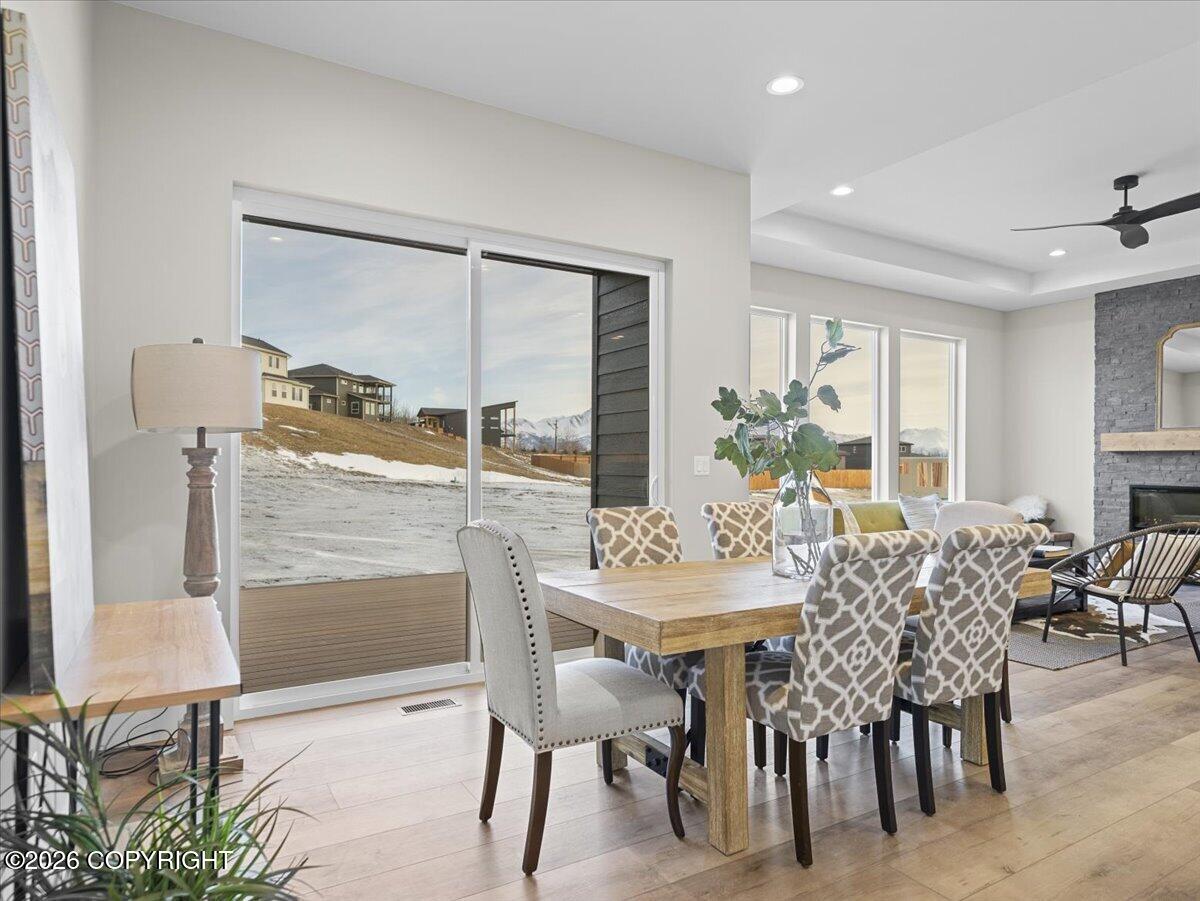 2667 S Rainbow View Circle Property Photo 9